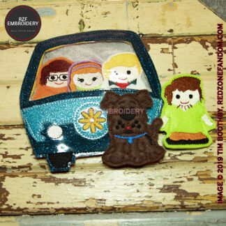 Mystery Gang & Their Dog finger puppets with case